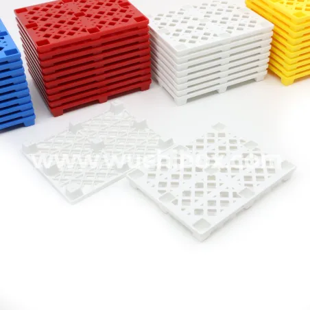 Kunststoff Palette gross 103mm x 128mm x 14mm