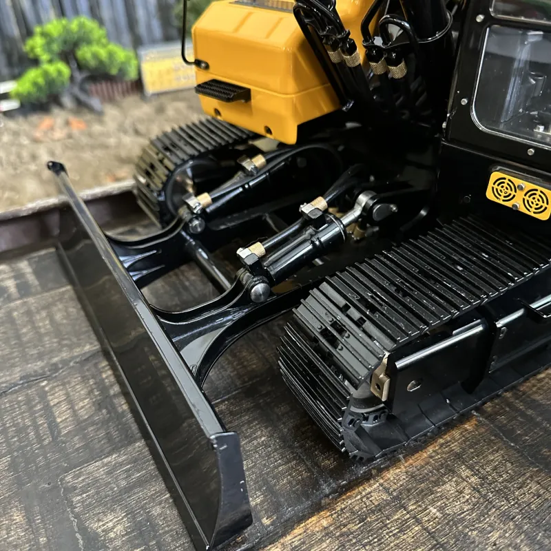 RC Lesu Kurzheckbagger ET26L 1/14