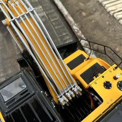 RC Lesu Kurzheckbagger ET26L 1/14