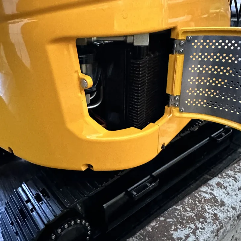 RC Lesu Kurzheckbagger ET26L 1/14