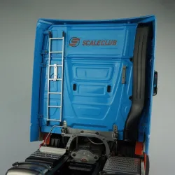 Leaning ladder with bracket 1:14