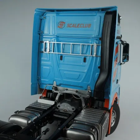 Leaning ladder with bracket 1:14