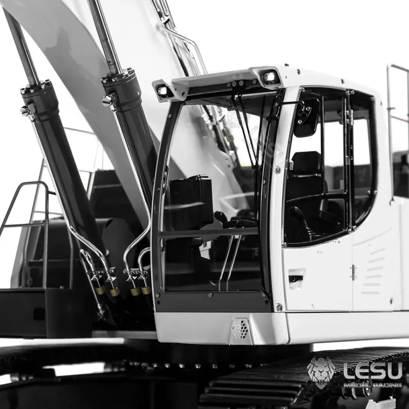 RC Bagger Lesu LR 945