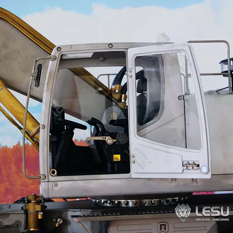 Lesu mobile excavator ET30H 1/14