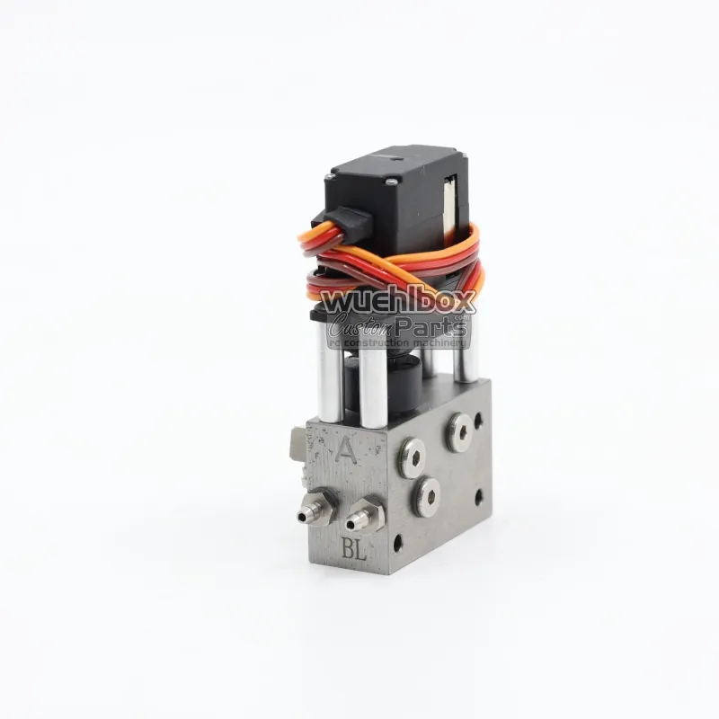 Cut 914 hydraulic valve