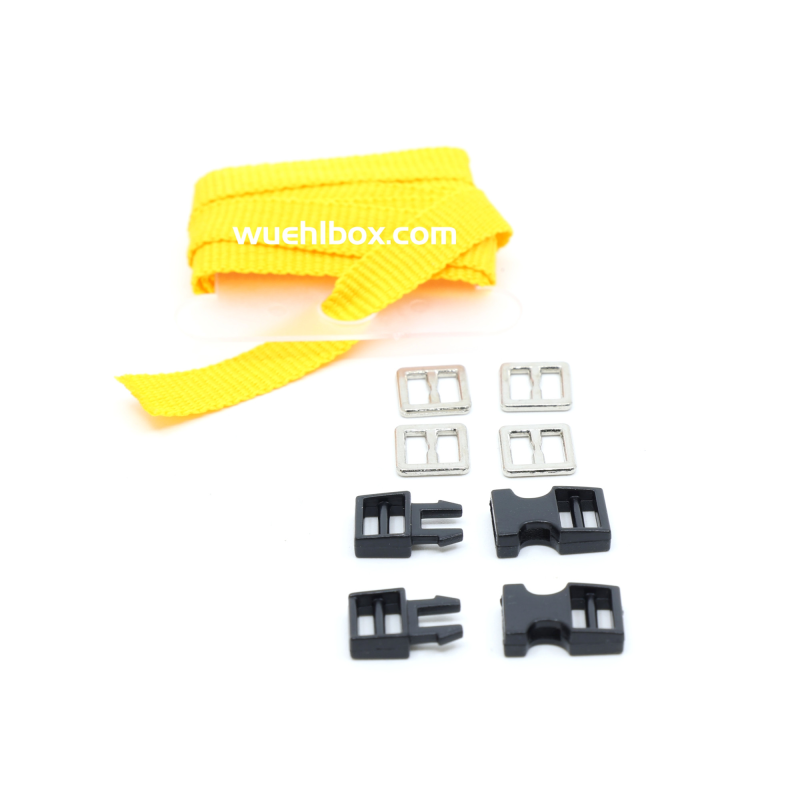 Straps with clip closure