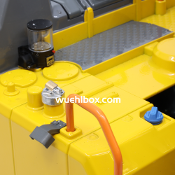Adblue tank cap scale
