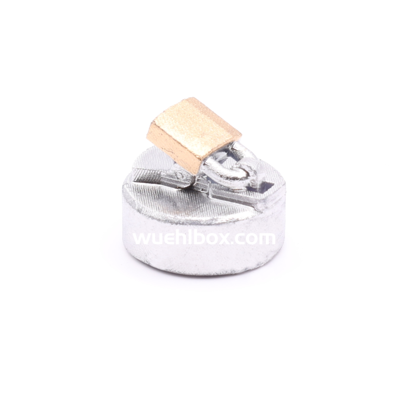 Tank cap with U-lock Scale EC160E