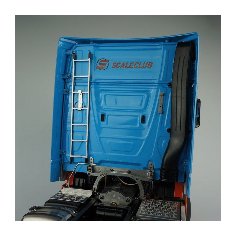 Leaning ladder with bracket 1:14