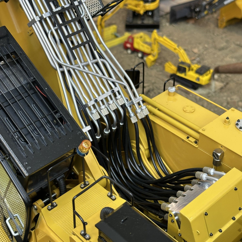 RC Bagger Demolition 385UHD