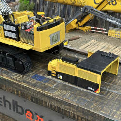 RC Bagger Demolition 385UHD